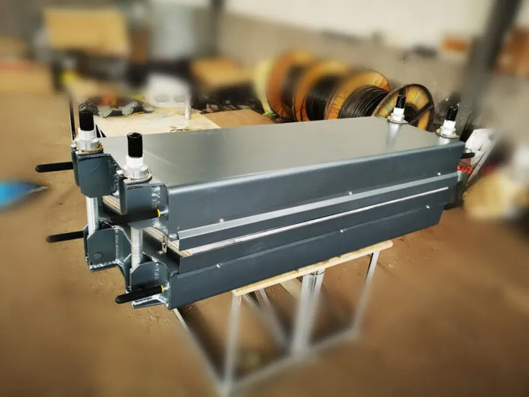 Two Pieces Frame Press